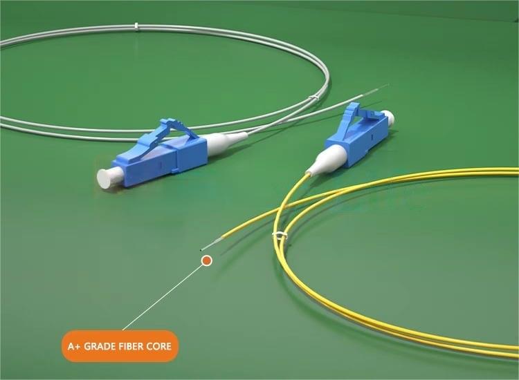 Customized Simplex OS2 Single Mode Fiber Optic Pigtail-4